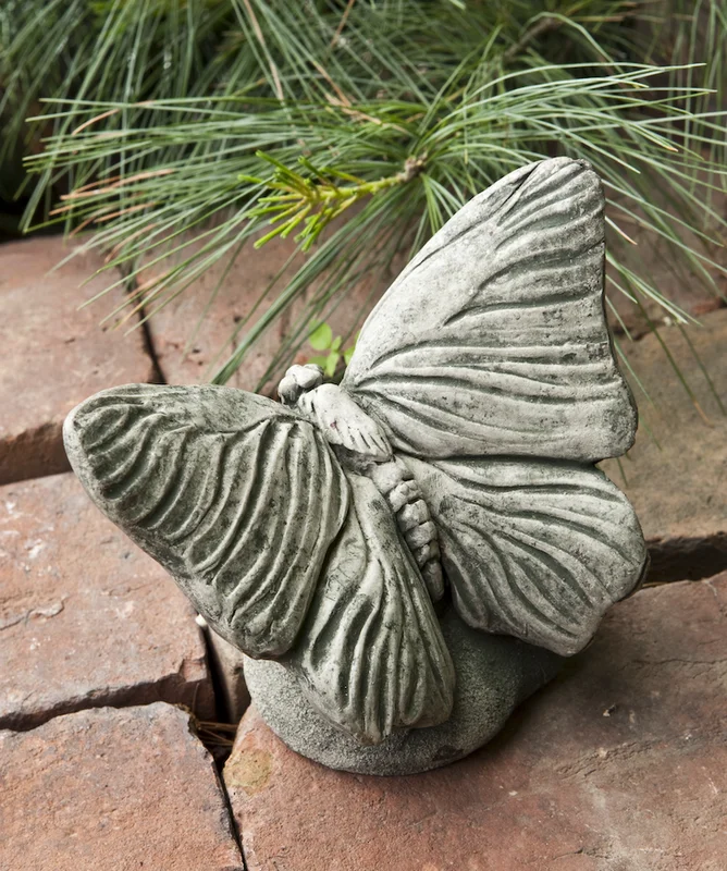 birdsallgarden942742