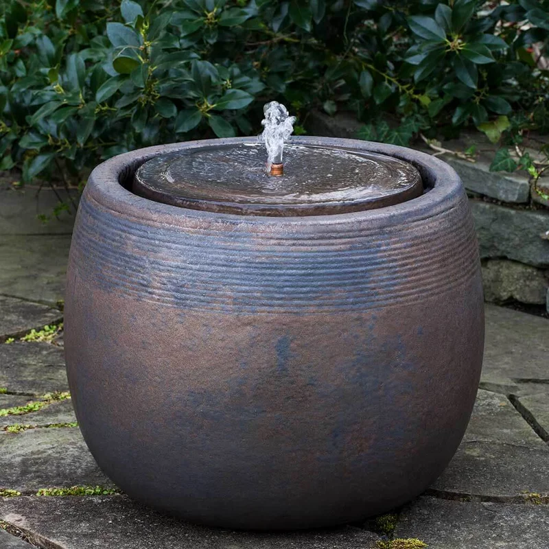 garden-fountains925672