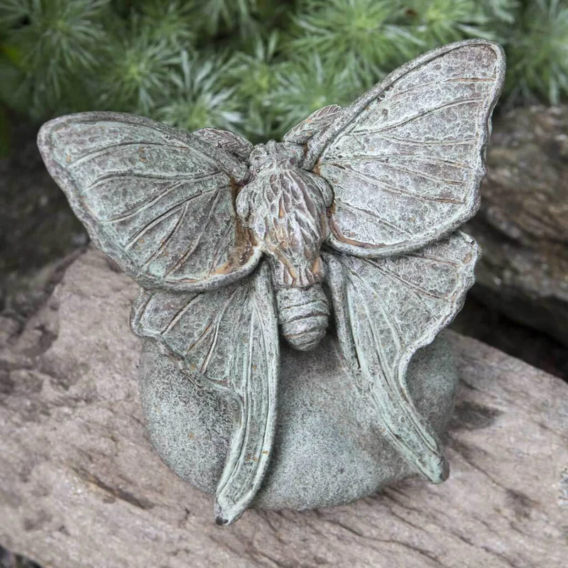 garden-fountains930926