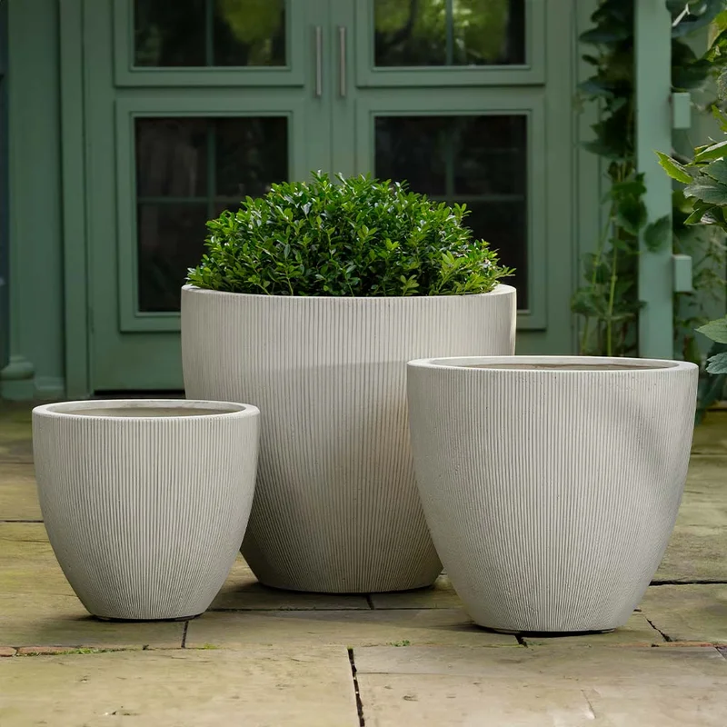 garden-fountains943440